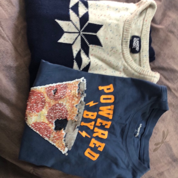Lands’ End bundle. A long sleeve flipy tee and a sweater. T is large sweater XL. - Picture 2 of 13